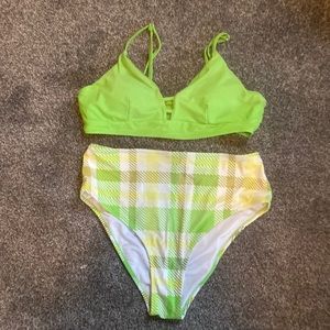 High waisted bikini